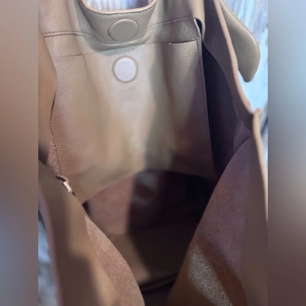 Noha Nadler Charlotte Handbag NEW Tan/ Cappuccino Includes extra pouch